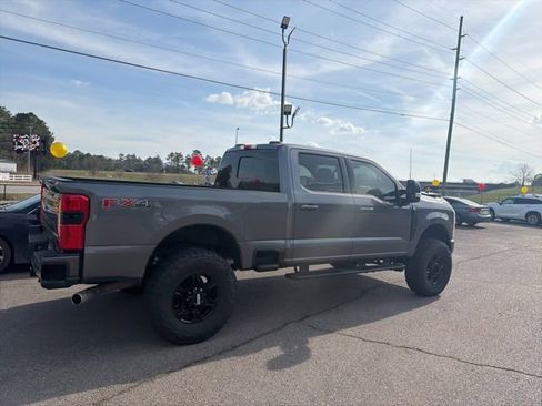 Used 2024 Ford F250 XLT w/ XLT Premium Package image 13