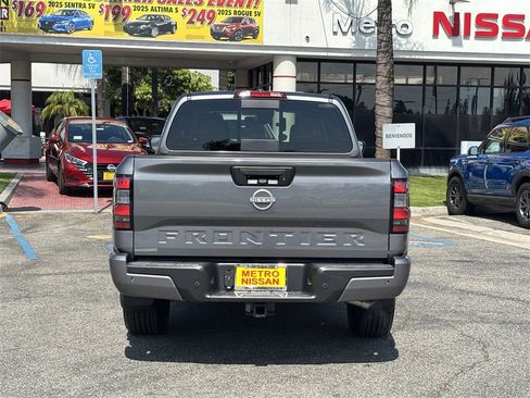 New 2026 Nissan Frontier SV w/ SV Convenience Package image 3