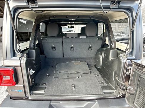 Used 2021 Jeep Wrangler Unlimited Rubicon 4xe w/ Cold Weather Group image 30