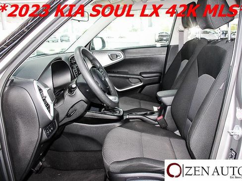 Used 2023 Kia Soul LX w/ Option Group 015 image 25
