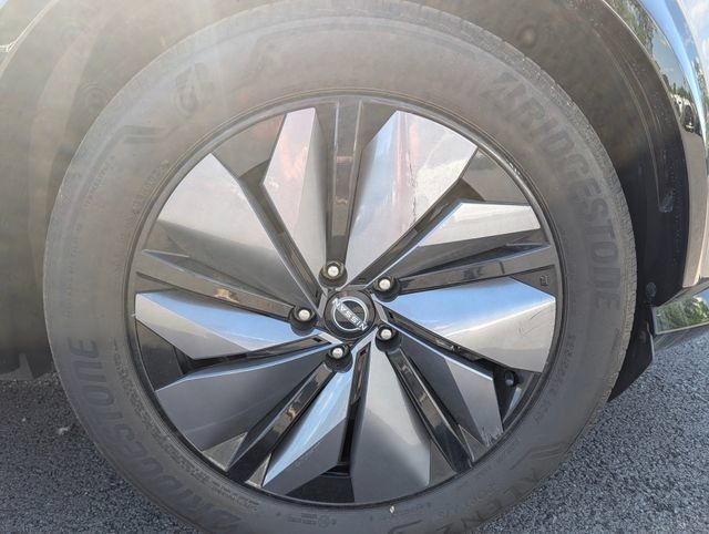 Used 2024 Nissan Ariya AWD image 10