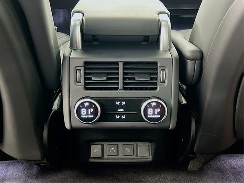 Certified 2024 Land Rover Discovery Dynamic SE image 27