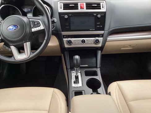 Used 2017 Subaru Outback 2.5i Limited image 11