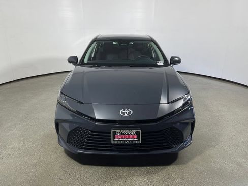 Used 2025 Toyota Camry LE FWD image 8