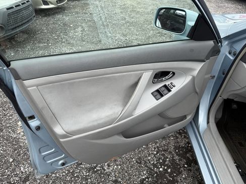 Used 2007 Toyota Camry LE image 17