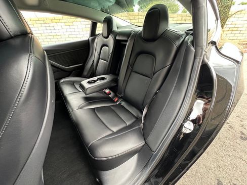 Used 2021 Tesla Model 3 Standard Range Plus image 22