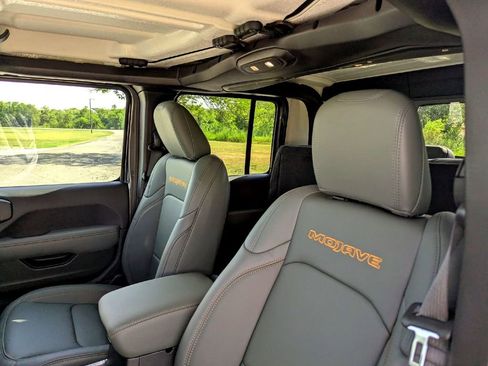 New 2025 Jeep Gladiator Mojave w/ Safety Group image 11