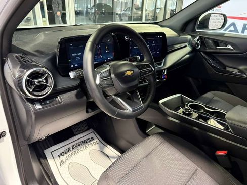 Used 2026 Chevrolet Equinox LT image 29