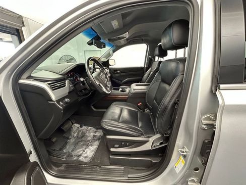 Used 2019 GMC Yukon XL SLE w/ Convenience Package image 12