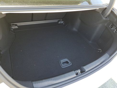 Used 2024 Mercedes-Benz C 300 Sedan image 29