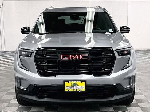 Used 2025 GMC Acadia Elevation w/ Elevation Premium Package image 4