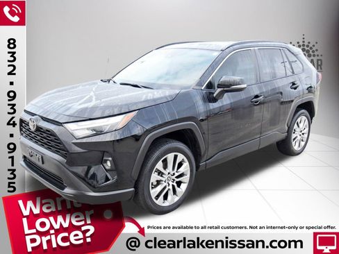Used 2023 Toyota RAV4 XLE Premium image 3