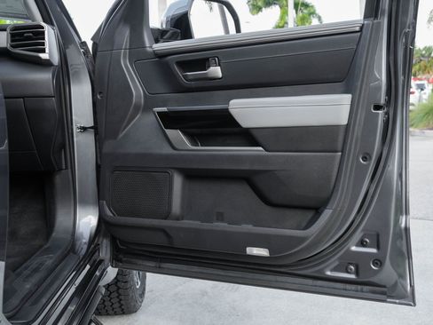 Used 2024 Toyota Tundra Limited image 38