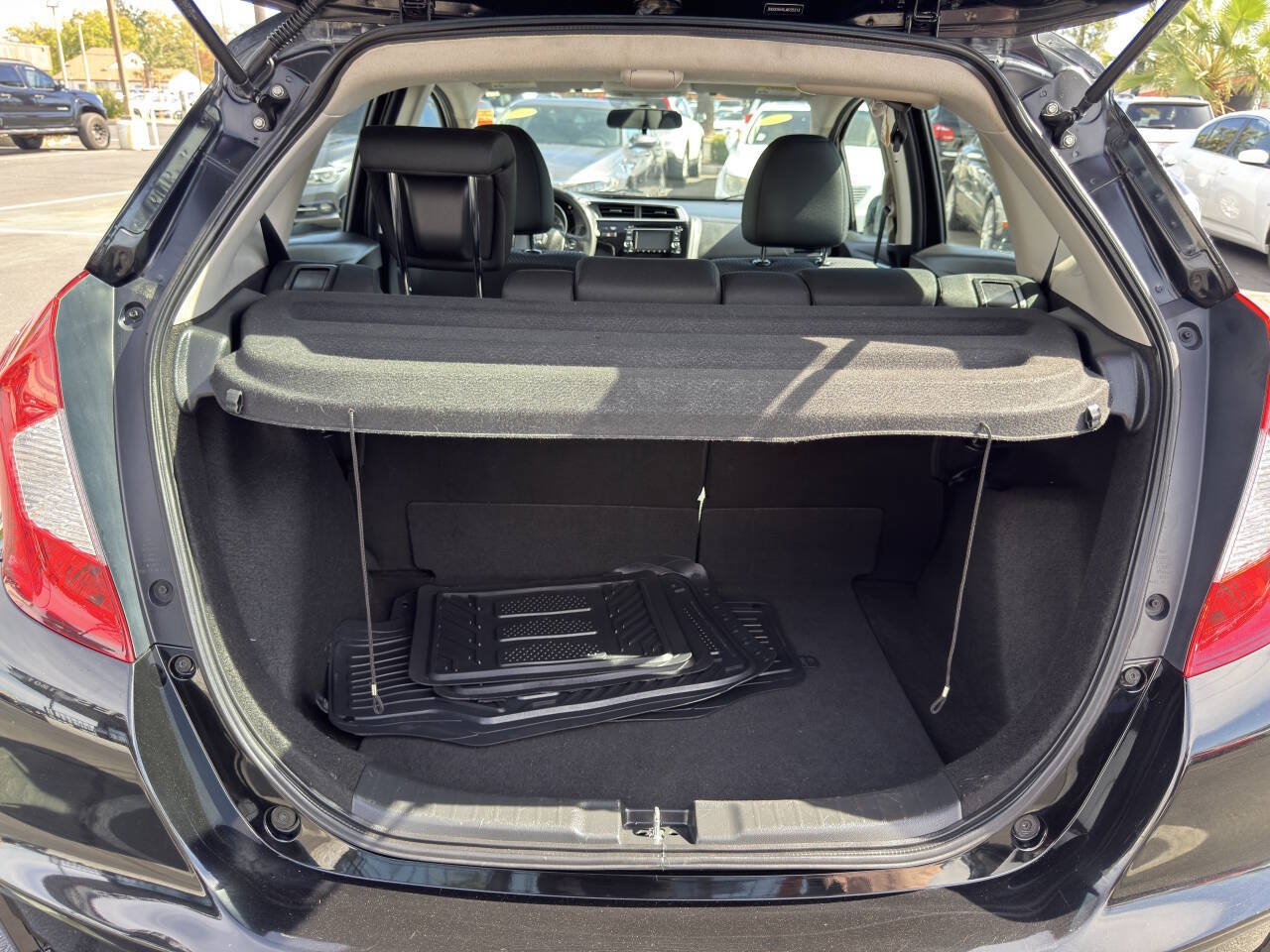 Used 2018 Honda Fit LX image 21