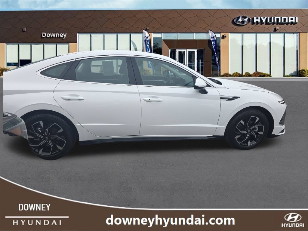 Used 2025 Hyundai Sonata SEL FWD image 6