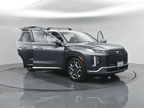 Used 2023 Hyundai Palisade Limited w/ Cargo Package AWD/4WD image 39