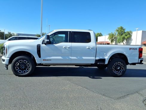 New 2025 Ford F250 Platinum AWD/4WD image 2