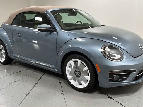 Used 2019 Volkswagen Beetle 2.0T Final Edition SEL image 3