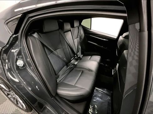 Used 2025 Toyota Camry XSE FWD image 26