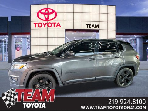 Used 2020 Jeep Compass Latitude image 1