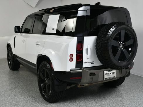 Used 2022 Land Rover Defender 110 X-Dynamic SE AWD/4WD image 8