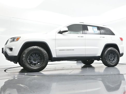 Used 2016 Jeep Grand Cherokee Laredo w/ Quick Order Package 23E AWD/4WD image 42
