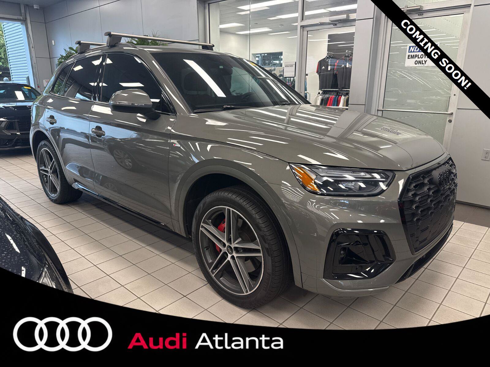 Used 2024 Audi Q5 e Premium Plus w/ Premium Plus Package AWD/4WD image 1