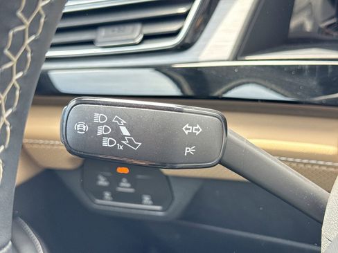 Used 2024 Volkswagen Atlas Cross Sport SE AWD/4WD image 28