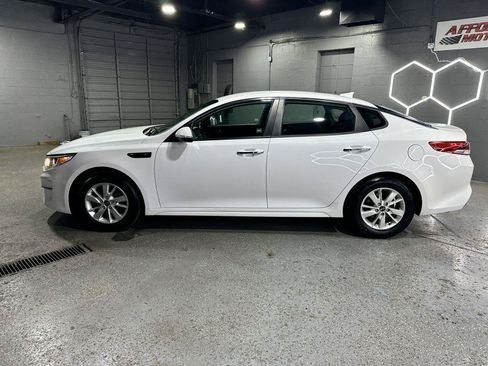 Used 2020 Kia Optima LX FWD image 3