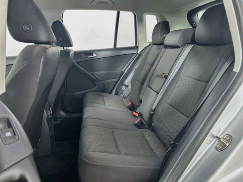 Used 2018 Volkswagen Tiguan Limited FWD image 22