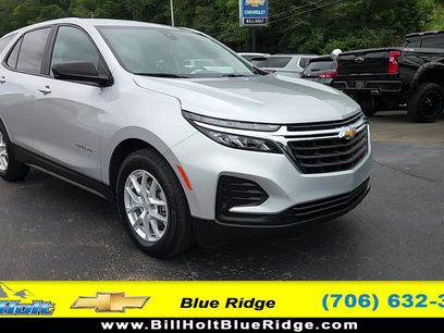 Used 2022 Chevrolet Equinox LS w/ LS Convenience Package