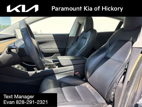 Used 2020 Tesla Model 3 Standard Range RWD image 15