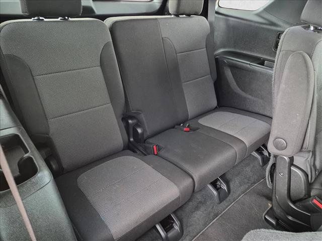 Used 2023 Chevrolet Traverse LT w/ LPO, Cargo Package AWD/4WD image 20