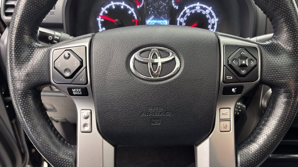 Used 2023 Toyota 4Runner SR5 Premium w/ Moonroof Package AWD/4WD image 19