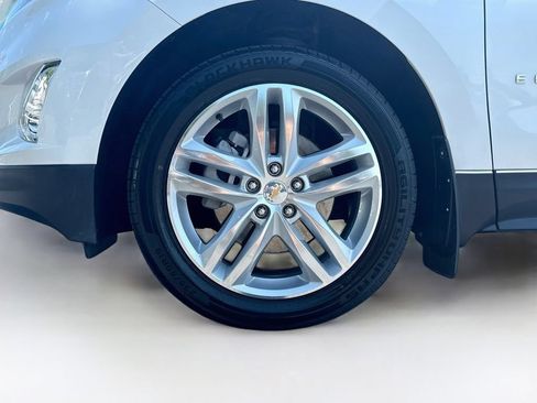 Used 2018 Chevrolet Equinox Premier FWD image 34