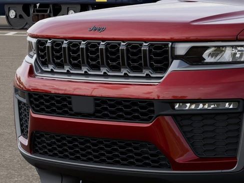 New 2026 Jeep Grand Cherokee L Limited AWD/4WD image 11