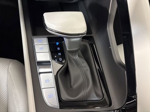 New 2026 Hyundai Elantra Limited image 28