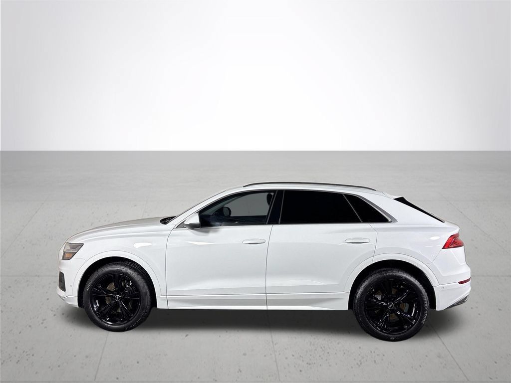 Used 2023 Audi Q8 Premium w/ Convenience Package AWD/4WD image 9