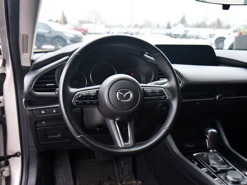 Used 2025 MAZDA MAZDA3 s image 12