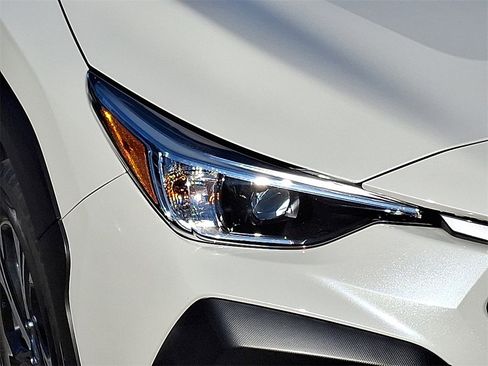 Certified 2024 Subaru Crosstrek 2.0i Premium image 10