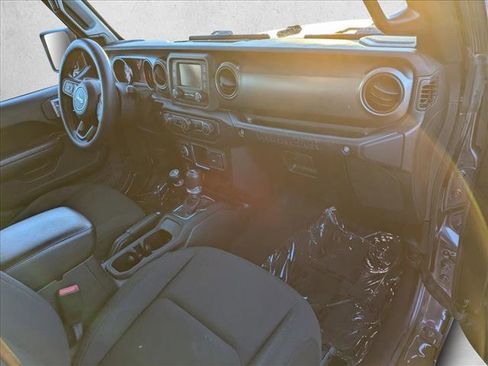 Used 2019 Jeep Wrangler Unlimited Sport image 19