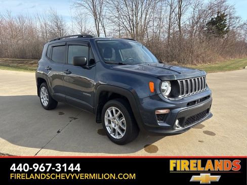 Used 2022 Jeep Renegade Latitude w/ Convenience Group image 10