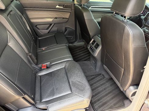 Used 2023 Volkswagen Atlas SE w/ Panoramic Sunroof Package AWD/4WD image 18