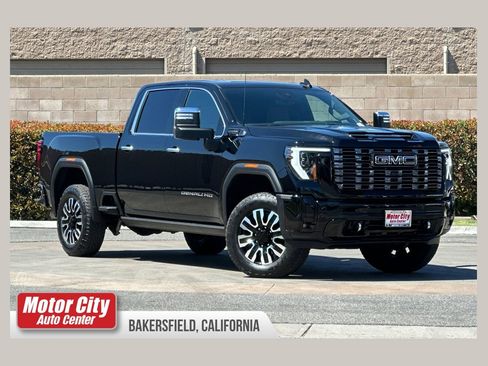 Certified 2025 GMC Sierra 2500 Denali Ultimate AWD/4WD image 1