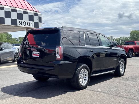 Used 2019 GMC Yukon SLT AWD/4WD image 7