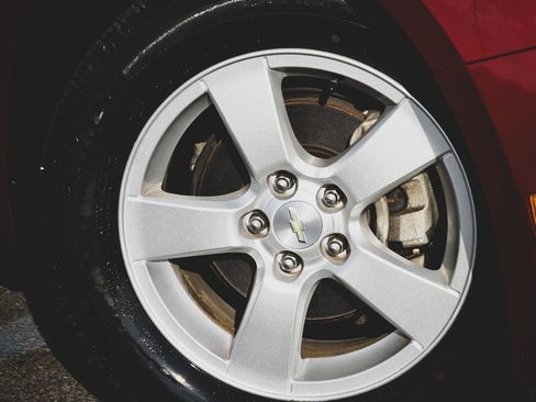 Used 2014 Chevrolet Cruze LT w/ Technology Package image 25