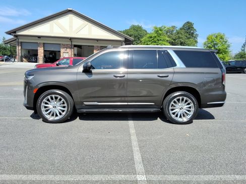 Certified 2021 Cadillac Escalade Premium Luxury AWD/4WD image 5