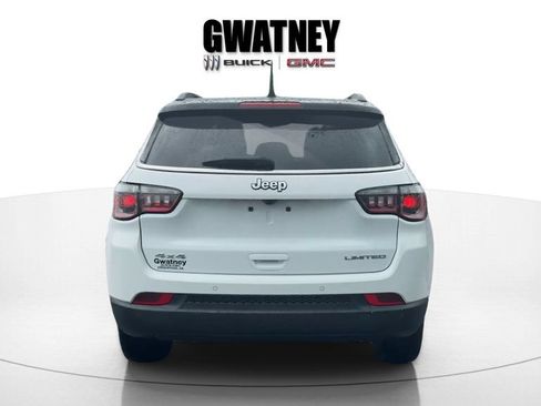 Used 2025 Jeep Compass Limited AWD/4WD image 4