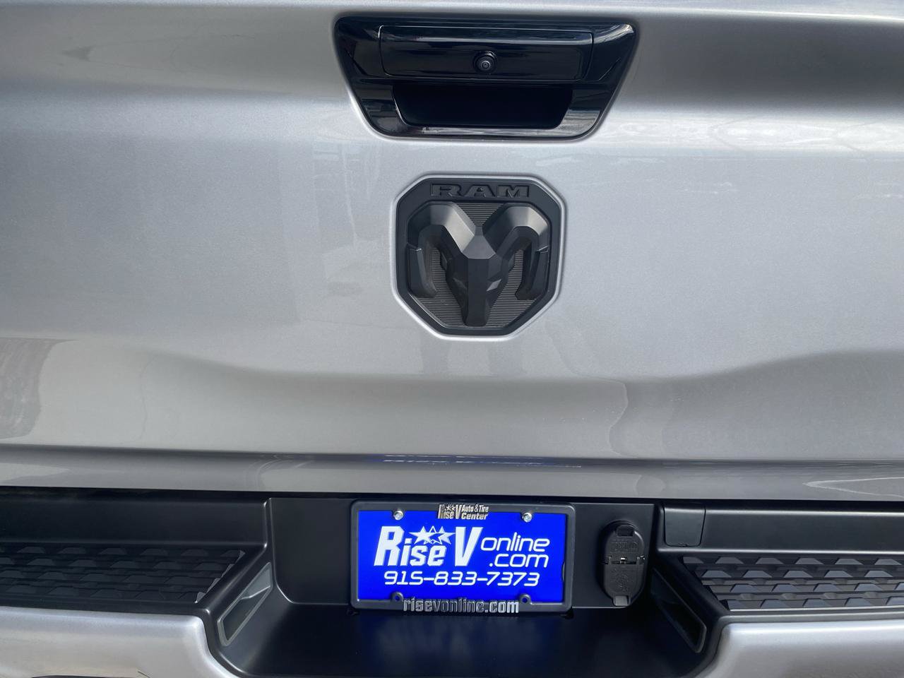 Used 2023 RAM 1500 Big Horn AWD/4WD image 4