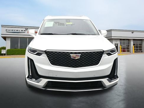 Used 2024 Cadillac XT6 Premium Luxury w/ Technology Package AWD/4WD image 8